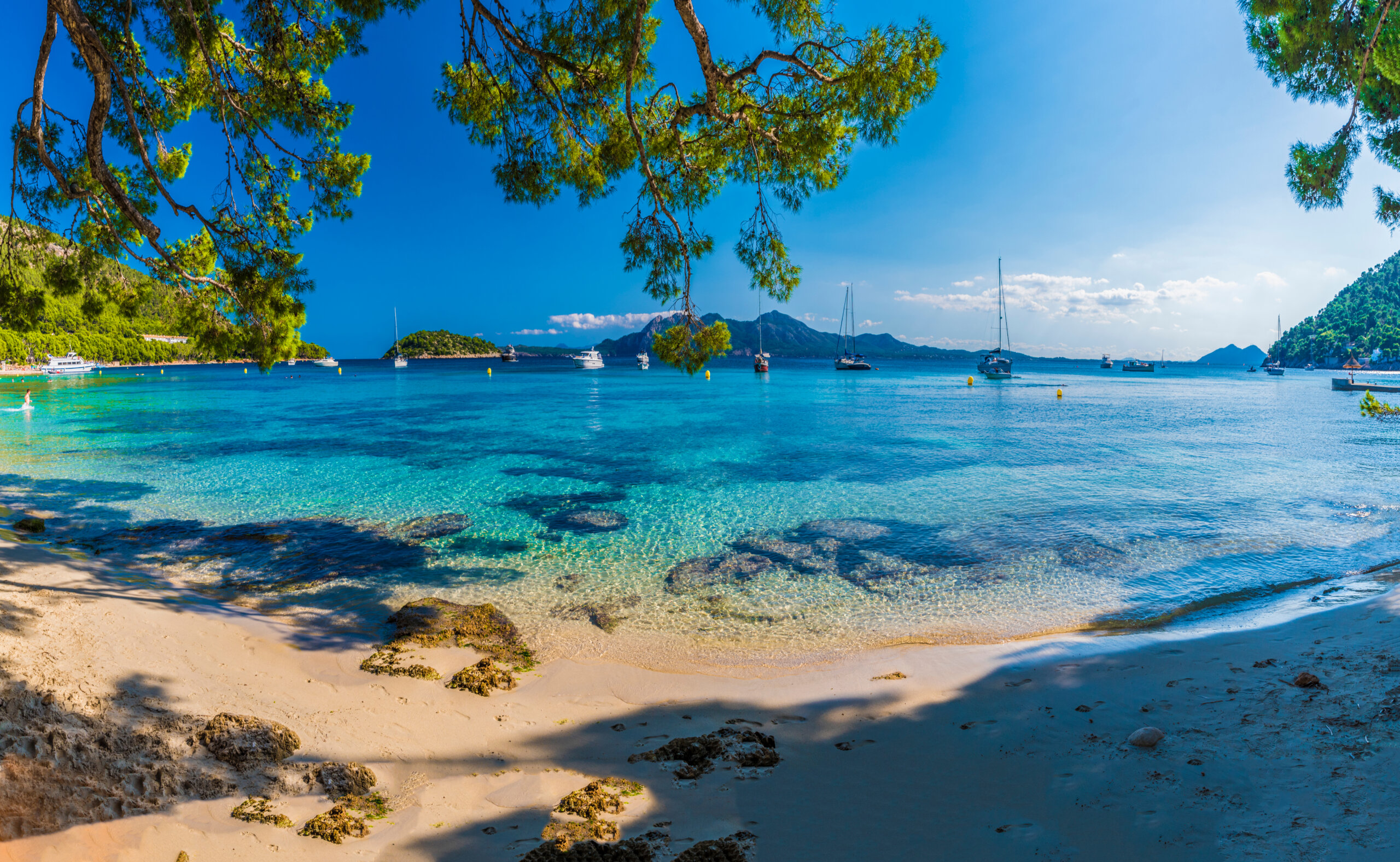 Smuk afskåret strand Playa de Formentor, Palma de Mallorca